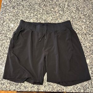 Lululemon - 7” Licensed to Train shorts - Large